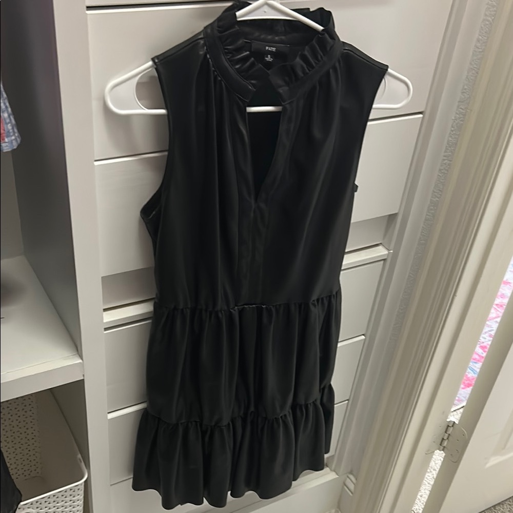 Black Sleeveless dress